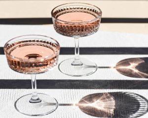 خرید انواع جام و ظرف دسر از رست گروپ