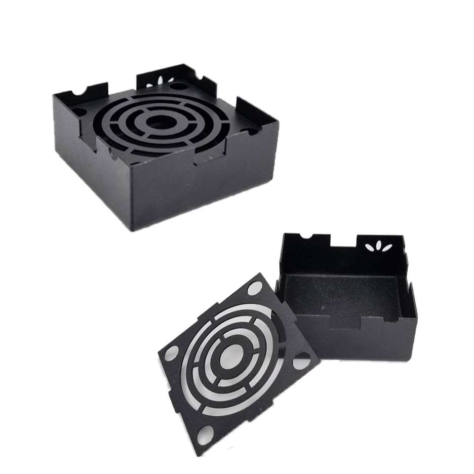 زیر سیگاری مربع فلزی مشکی